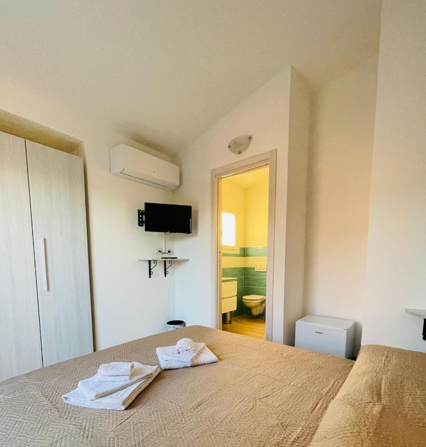 Chrisso Rooms Affittacamere San Teodoro  Exteriér fotografie